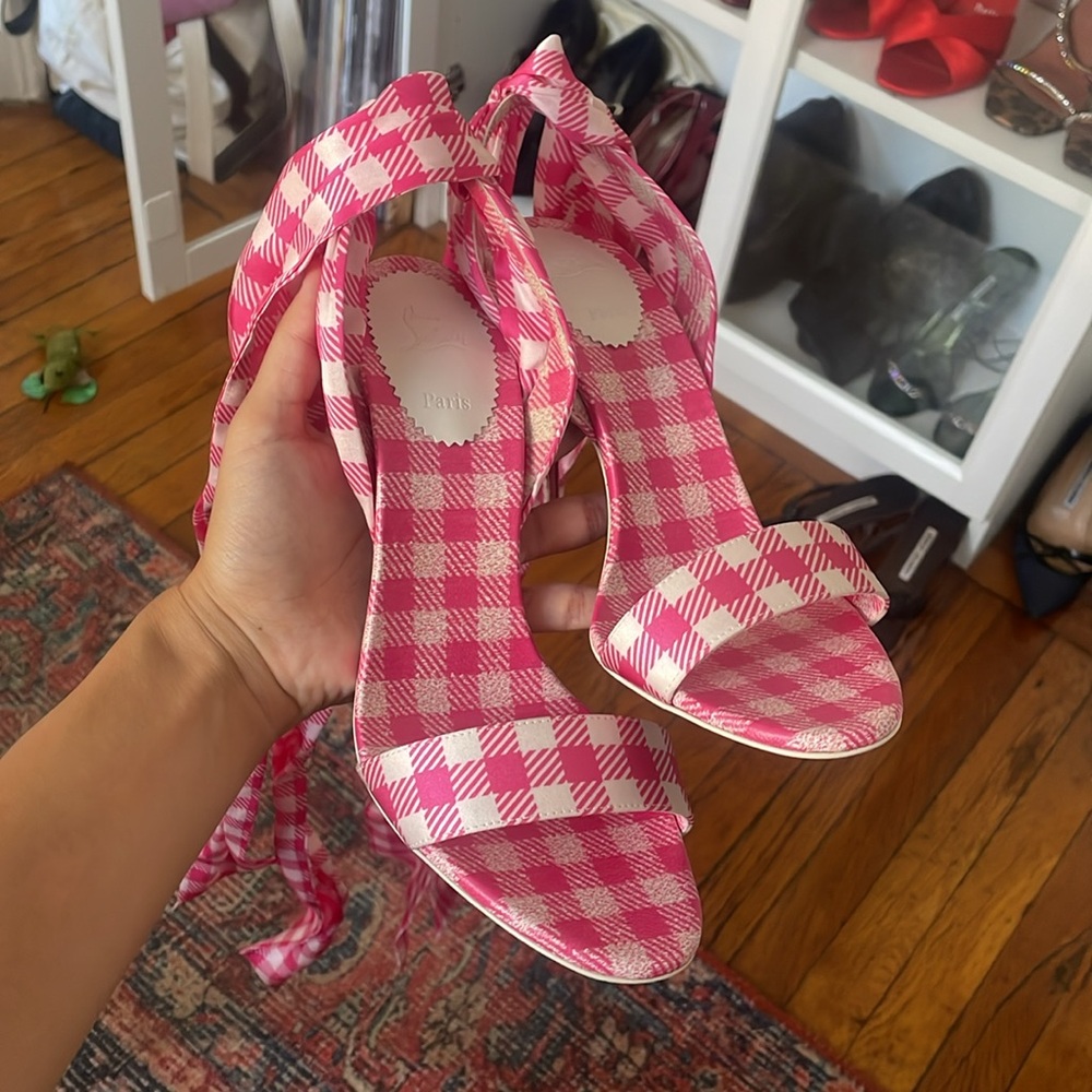 NEVER WORN! Louboutin pink gingham ankle ribbon heel size 40
